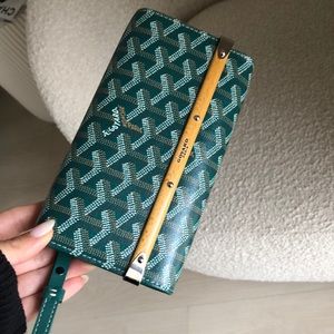 Goyard Clutch